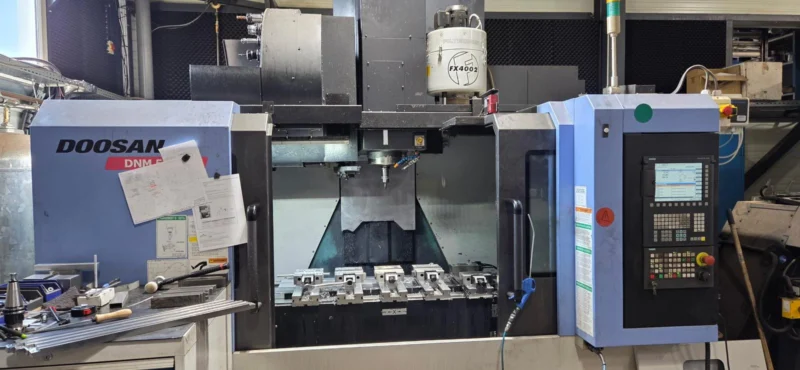 Doosan DNM dik işleme merkezi ve Siemens kontrol ünitesi
